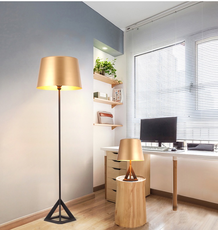 Светильник DZN-13671 ЧЕРНЫЙ + ЗОЛОТО ` D500/H1600/1/E14/40W MUSSO