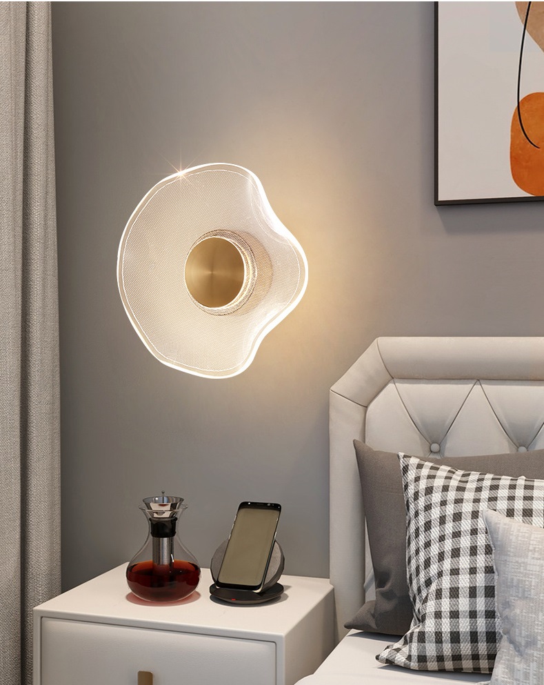 Светильник настенный ElegantLight DZN-11283 ЗОЛОТО ` D240/H90/1/LED/8W/4200K SPRAY акрил с точками