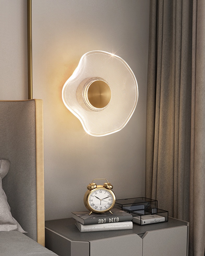 Светильник настенный ElegantLight DZN-11283 ЗОЛОТО ` D240/H90/1/LED/8W/4200K SPRAY акрил с точками