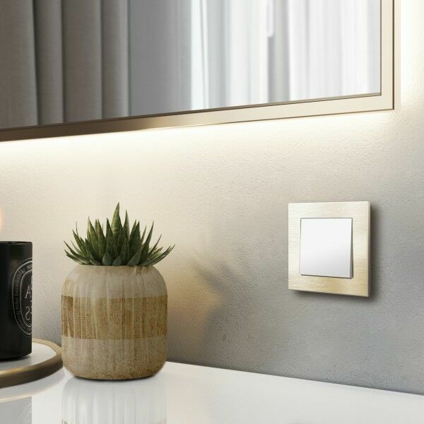 WERKEL W1110061 Выключатель одноклавишный (белый матовый)