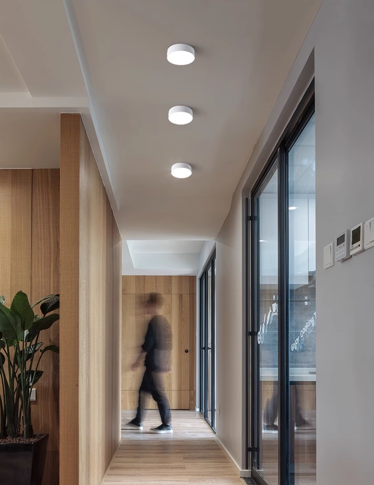 Светильник SAPFIR SPF-9531 БЕЛЫЙ D115/H58/1/LED/10W/4000K ATOM 24-12