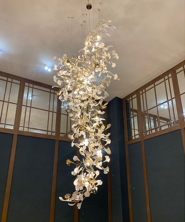 Светильник DZN-34261 ЗОЛОТО + БЕЛАЯ КЕРАМИКА ` D1200*2500/H1200/30/G9/10W GINKOA 24-02