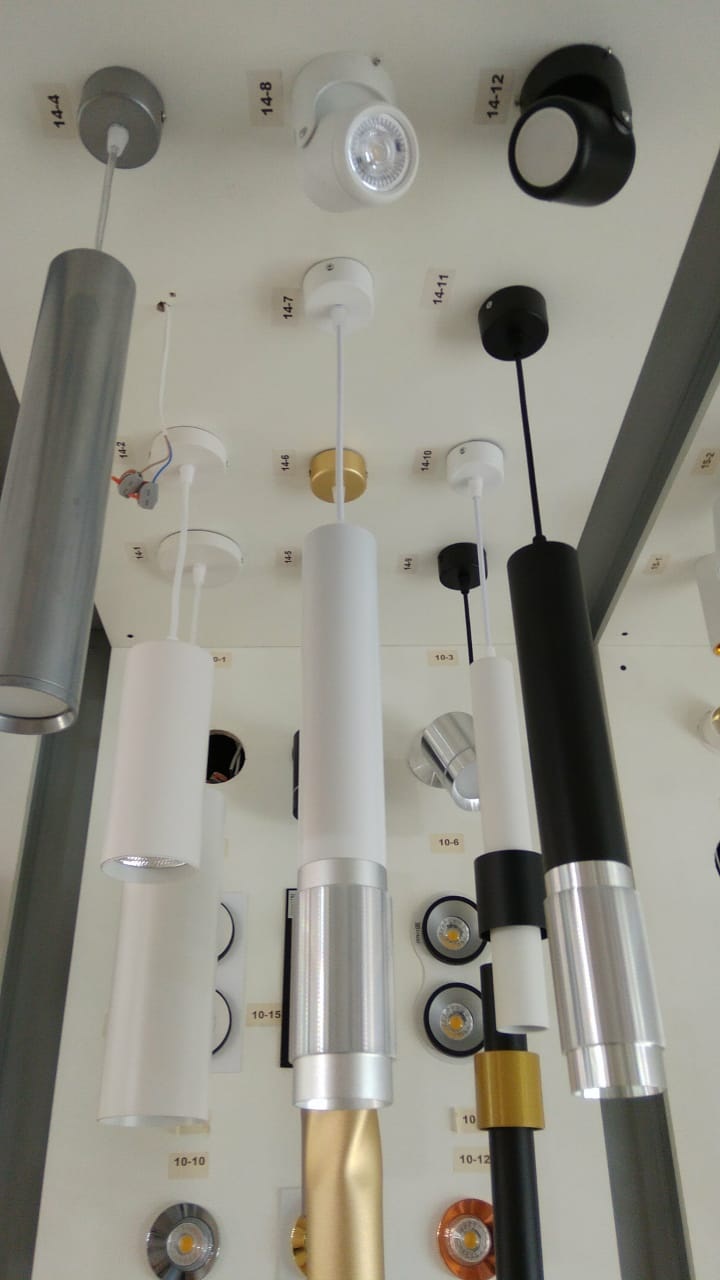 Светильник SPF-4106 SILVER+BK/СЕРЕБРО+ЧЕРНЫЙ ` D60/H375/1/GU10/50W SPF13-1